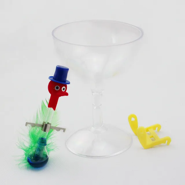 Creative Non-Stop Liquid Drinking Glass Lucky Bird Funny Duck Bobbing Magic  Prank Toy Drink Water Desk Toy Perpetual Motion