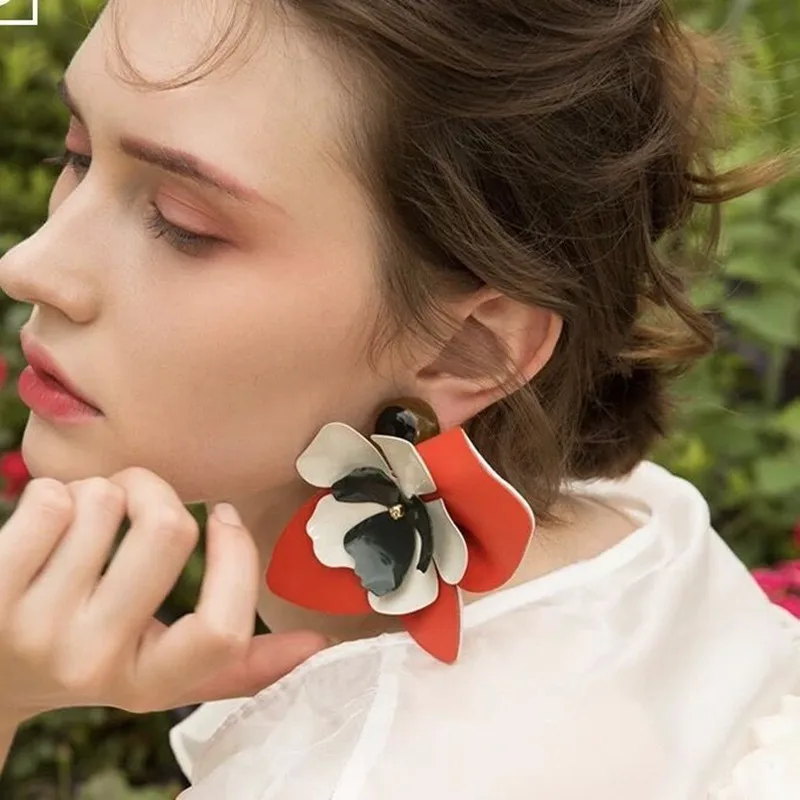 сережки серьги висячие с камнями женские Модные большие Boho из кожи капля цветок