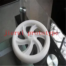 Фантастическая косметика для ухода за кожей крем в пластиковой баночке Jar Mockup