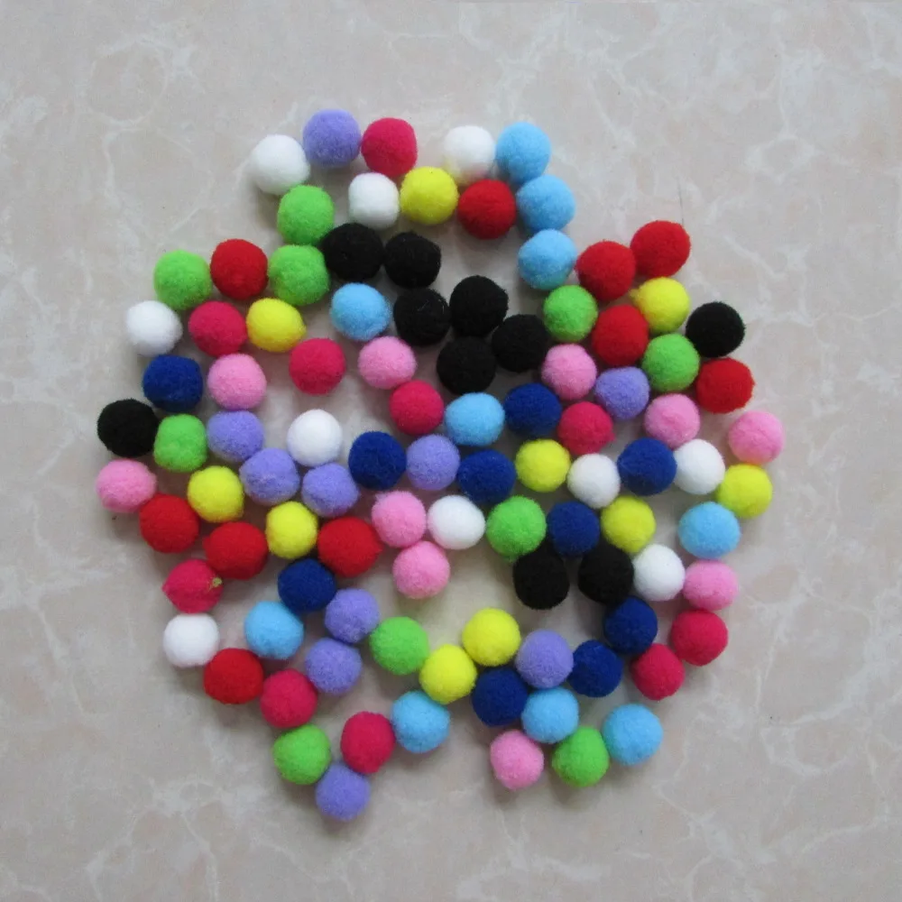 

new arrive high quality 100pcs/sell Color Multicolor soft fluffy pompoms DIY Art Craft Materials for Creative decorations 1.5cm
