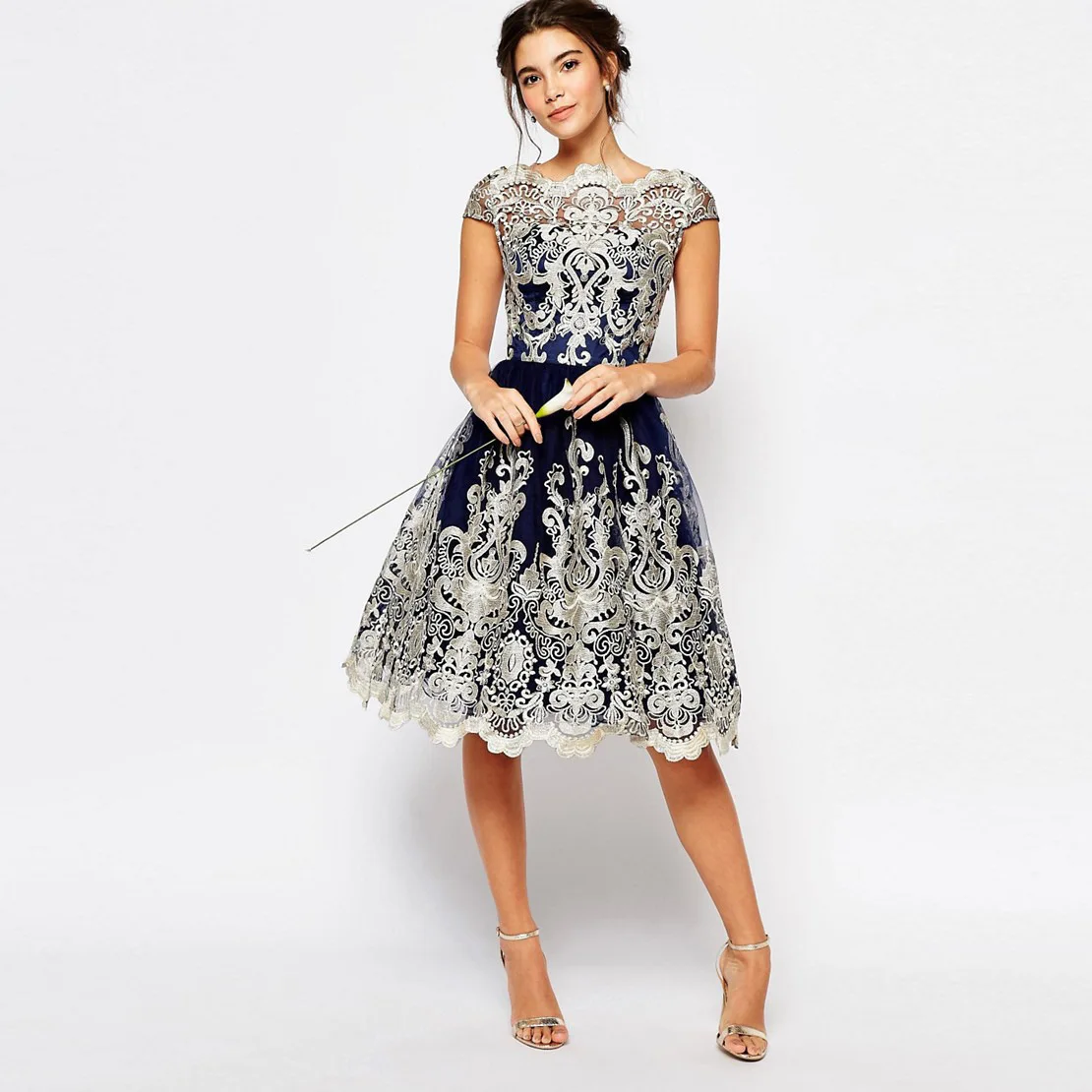 2017 Suit dress European Summer New Product Gauze Embroidery Restore