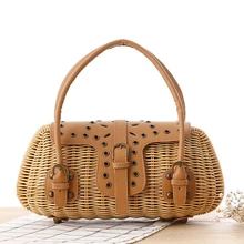 2017 Style Frais Tronc en forme de Femmes Designer Sac À Main De Paille Sac De Plage PU Tissé Rotin Sac À Main Tricoté Sacs De Plage L213