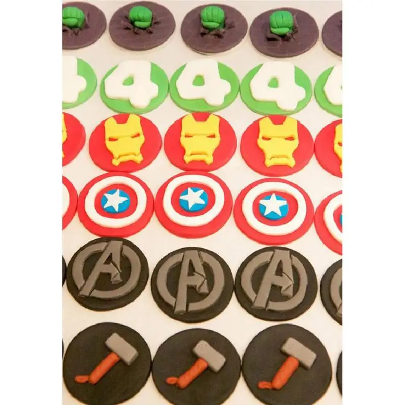 

6pcs Super Hero Cookie Cutter DIY Mold Fondant Cake Biscuit Sugarcraft Chocolate Pastry Cupcake Mould Plunger Baking Decor Tool