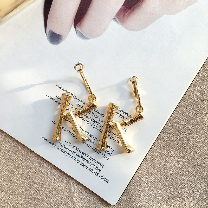 Artilady k серьги с буквами для женщин A~ Z золотые серьги-кольца для девочек буквы алфавита золотые серьги, ювелирный подарок на год