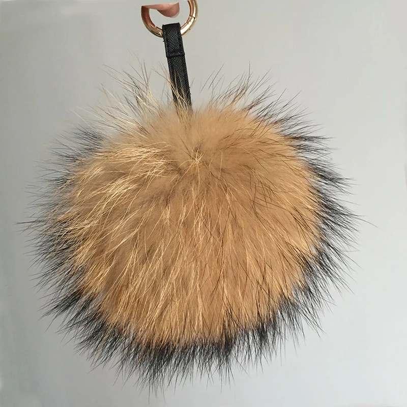 

New 15cm Raccoon Fur Pom Pom Fluffy Large Genuine Real Fox Fur Keychain Fur Ball Key Chain Key Ring Bag Charm Women Bag Pendant