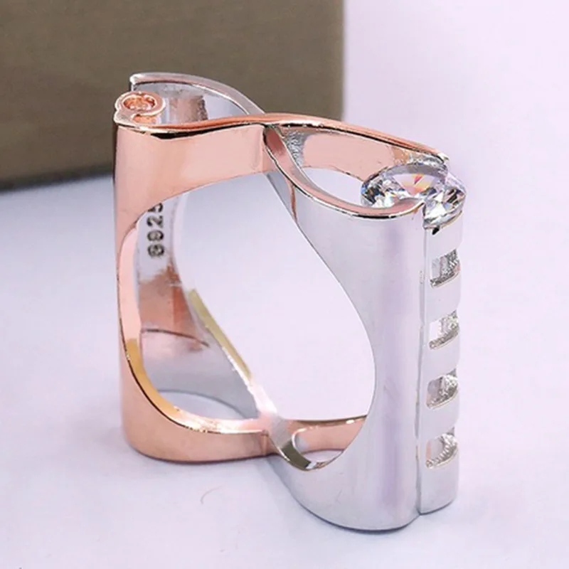 11541836958_751171350