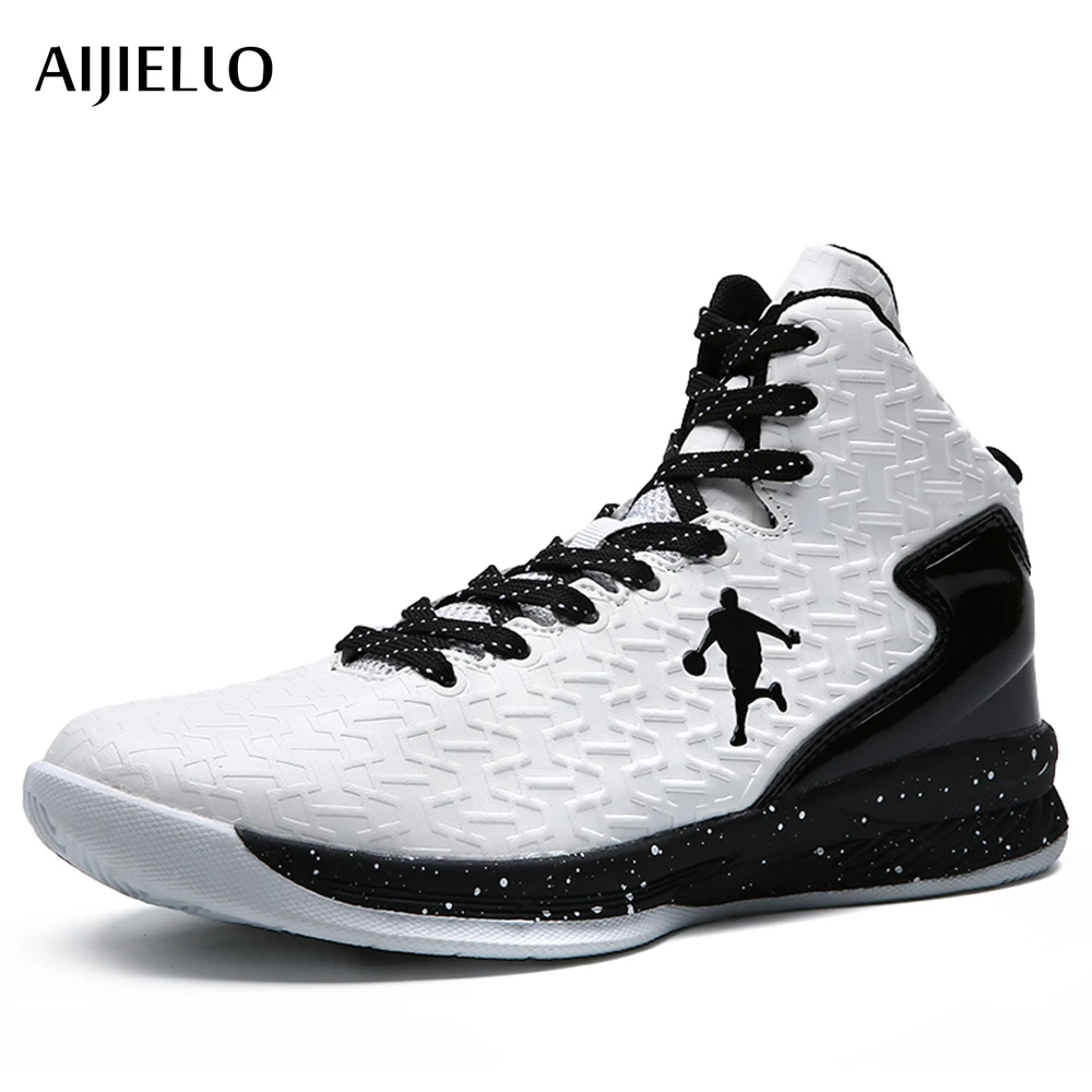 Man High top Basketball Shoes Men's Cushioning Light Basketball