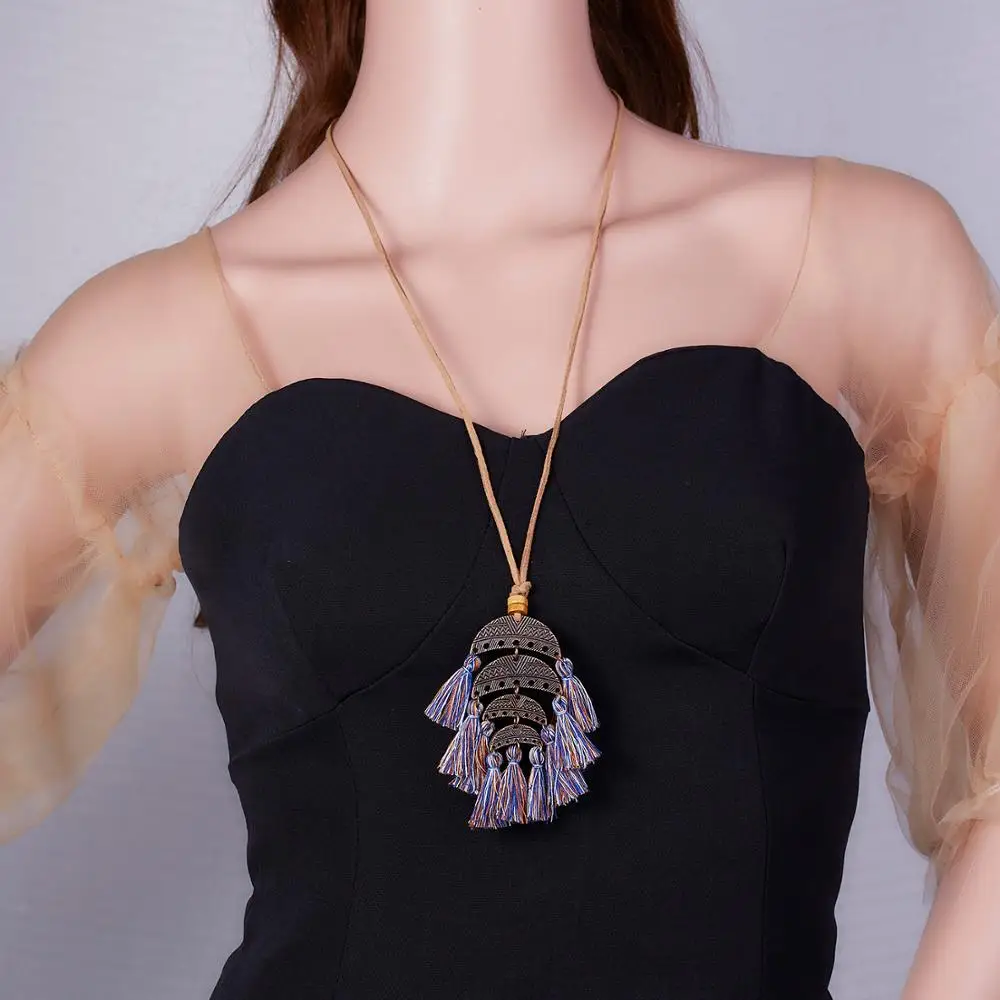 

Rinhoo Ethnic tassel Long pendant Necklace Round seashell fringe tassel leather necklace Bohemia jewelry dress Accessories gift