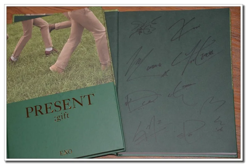 Подписанный EXO с автографом Фотокнига подарок 204p+ почтовая карта+ подписанный фото