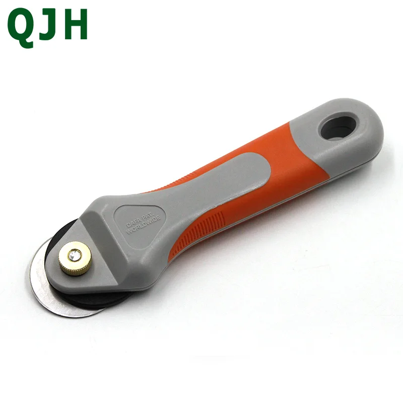 45mm Patchwork Roller Wheel Round Knife Tailor Rotary Cutter Sewing&Leather Craft Tool With Blades Cutting fabrics,leather,Paper