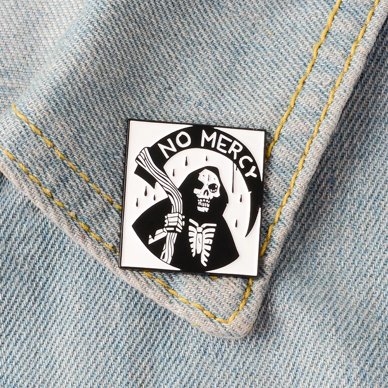 Темный мрачный жнец брошь No mercy серп Black Death Скелет значок эмаль Pin Готическая