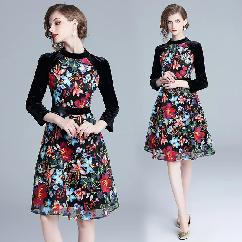 

2019 New Fashion Runway designer Retro Velvet Stitching Dress Flower Embroidery spring Women Midi Party Dresses Vestidos Robe