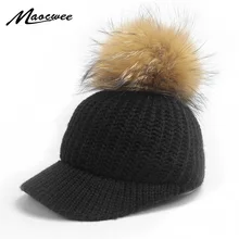 Осень-зима Бейсбол шапки для Для женщин Девушка из натурального меха енота помпонами вязаная шапка Повседневное одноцветное Цвет Bone Feminino кости Snapback