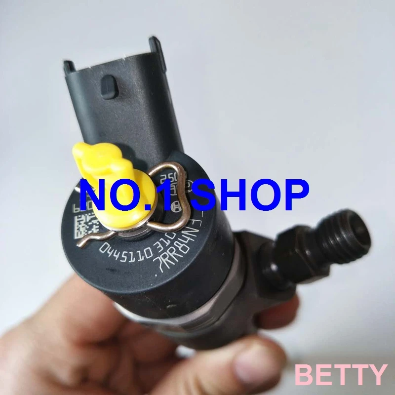 На подлинный и инжектор Common Rail 0445110310 Mahindra костюм 0305BM0071N
