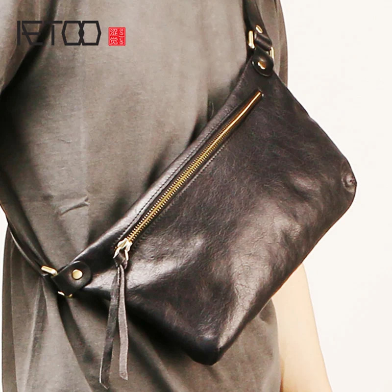 

AETOO Male leather chest bag, fashion trend oblique bag, multi-function head-layer cowhide bag