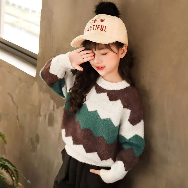 

2018 Children sweater girls knitted pullover winter cotton plaid hipster kids warm sweater New Year sweater for girl