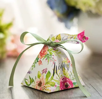 

100pcs New European Creative Green Flower Wedding Candy Box with ribbon bow Thank you cards Party Wedding Favor Gift boxes