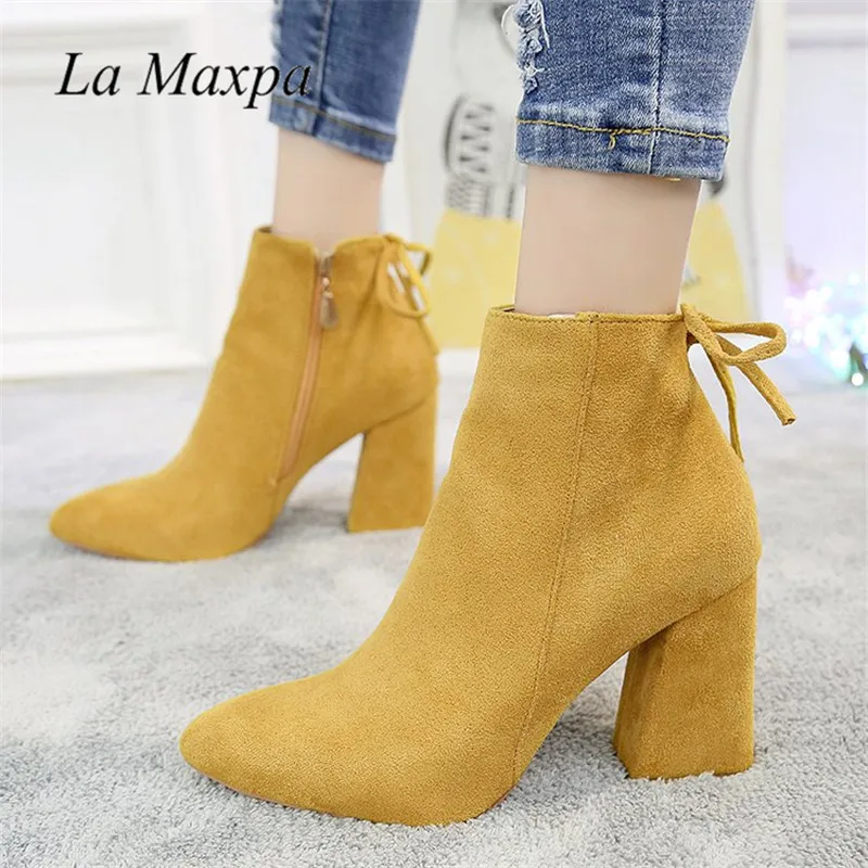 Acheter 2019 Femmes Mi mollet Bottes Jaune Couleur Bout Pointu Fermetures À Glissière Automne Printemps Femmes Martin Bottes Casual Lace up Bottes taille 35 39