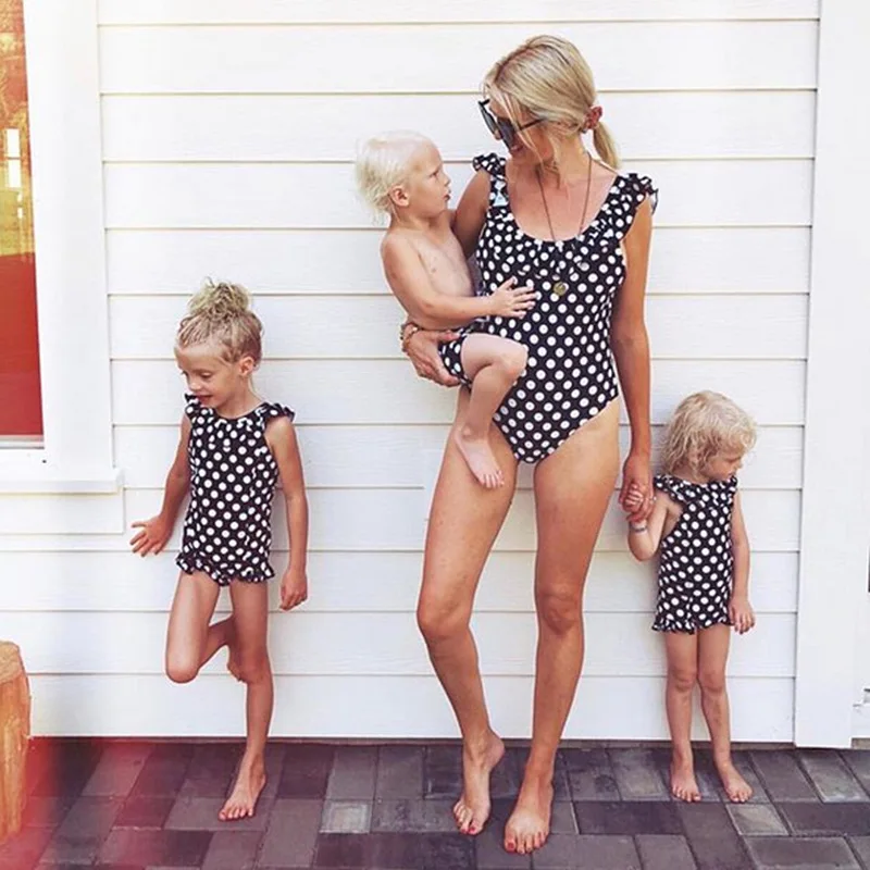 

Mother Daughter Swimwear Polka Dot Bikini Family Look Mommy and Me Matching Swimsuit Outfits Mom Mum Baby Swimming Dress Clothes