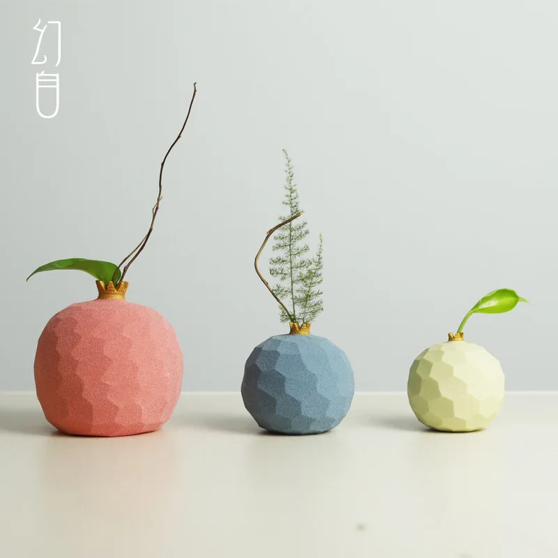 

Jingdezhen Ceramic Living Room Small Vase Creative Arrangement Pomegranate Ware Home Decoration Table Vase Simple New Products