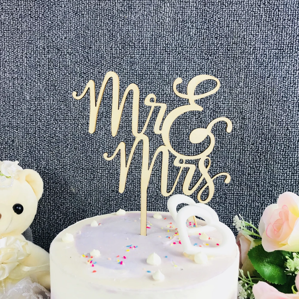 Bride and Groom Wedding cake topper, For Mr and Mrs Anniversary and Valentine's Day Cake Topper Decor Supplies (1)