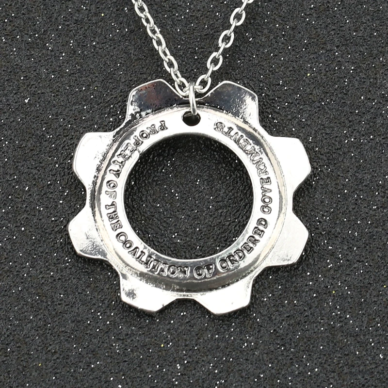 Gears Of War 3 Necklace Vintage Retro Antique Silver Pendant Game