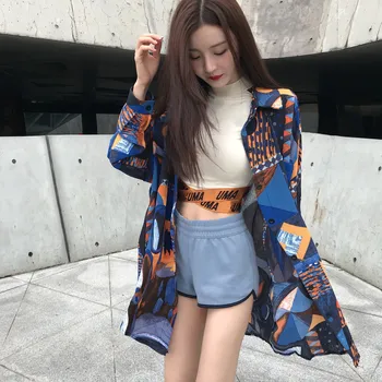 

2019 New Korean Hong Kong Style Geometric Print Shirt Women's Single-breasted Long-sleeved Loose Sunscreen Chiffon Shirt Top
