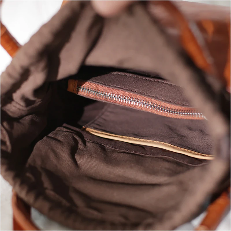 AETOO Retro Japanese crossbody bag, drawstring handheld bucket bag, handmade leather female bag, head-layer cowhide casual bag