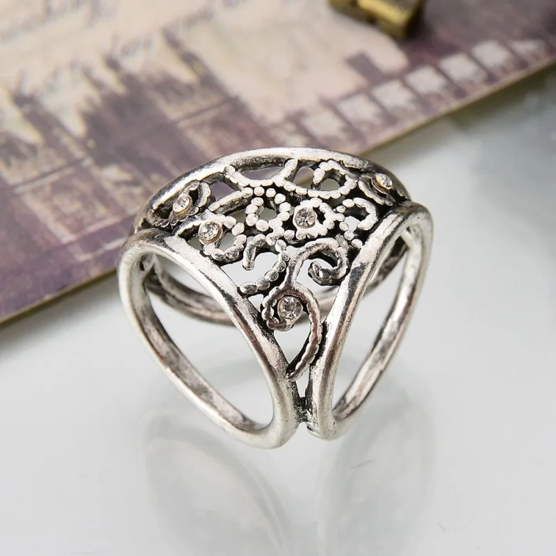 

WEIXINBUY Simple Inlaid Rhinestone Three-Ring Scarf Buckle The high-end men's Shirts Cufflinks Collocation