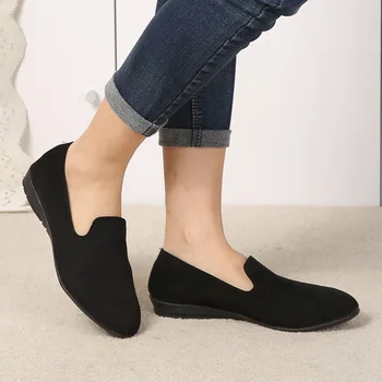 

2019 spring and summer new large size ladies round head peas shoes casual flat bottom suede single shoes women