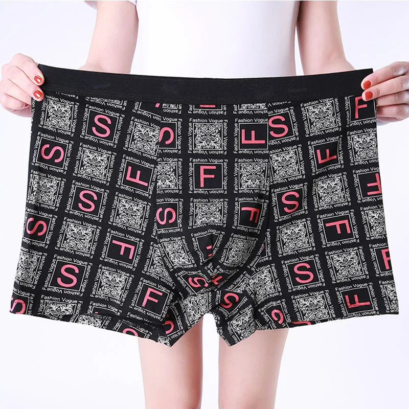 

Big Size Men Underwear Cotton letter Male Boxer Plus Size Soft Underpant Scrotum Care Oversize Boxer Shorts Ventilate Seamless