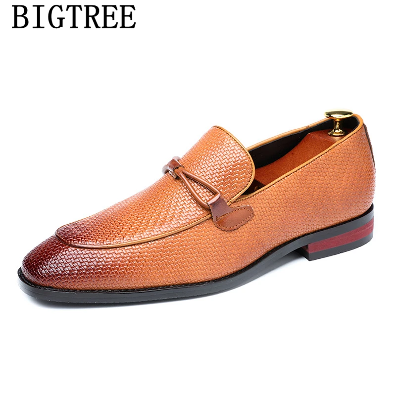 

Formal Shoes Men Dress Brand Leather Shoes Men Elegant Coiffeur Italian Office Shoes Men Classic Big Size Sepatu Slip On Pria