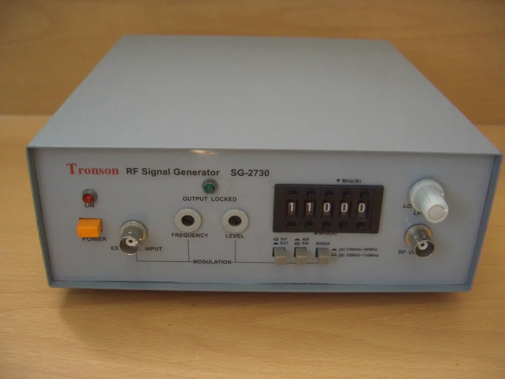 TRONSON SG 2730LS 130 кГц до 30 МГц AM/FM PLL синтезированный генератор сигналов|signal generator|fm signal