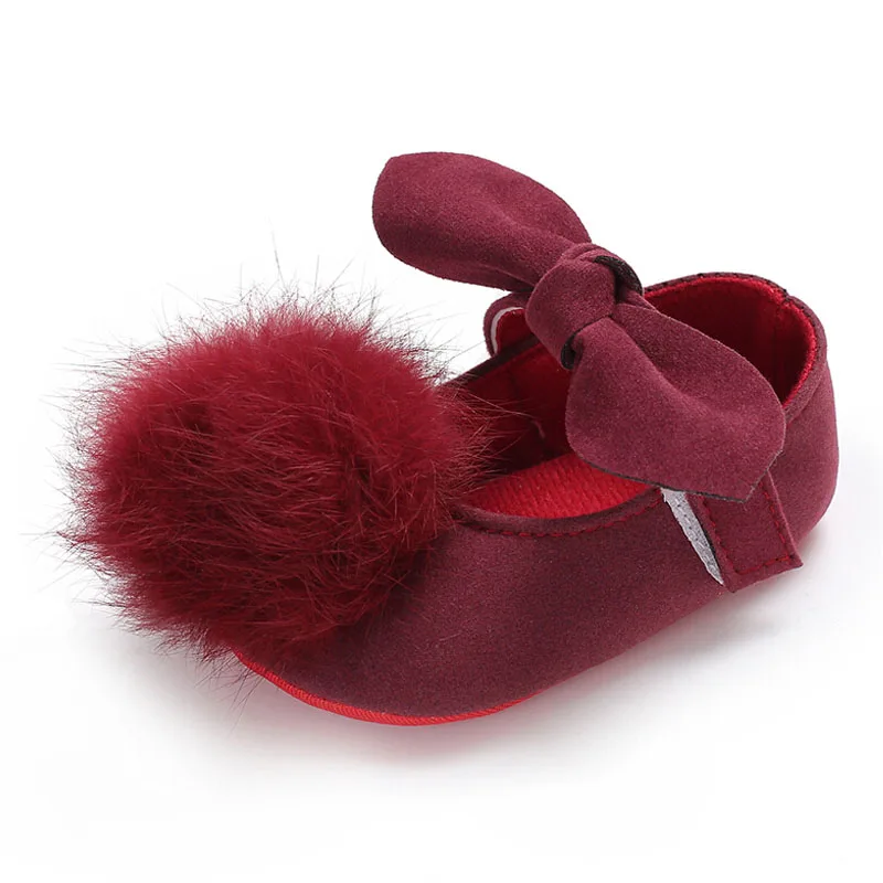 Мягкая Плюшевая обувь принцессы для маленьких девочек 0-18 месяцев симпатичный помпон обувь для новорожденных девочек