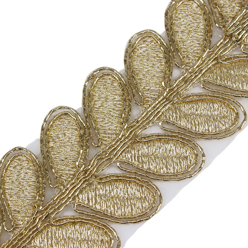 gold trim 1575 (1)