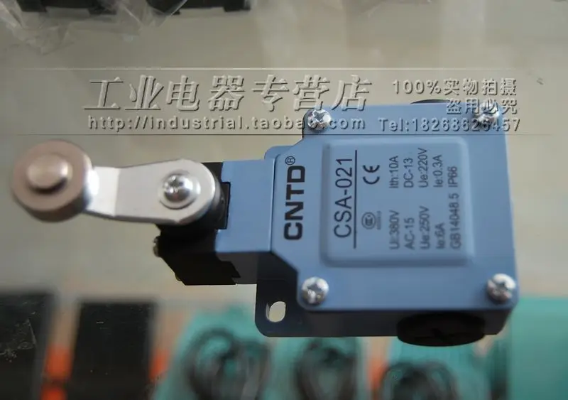 Fretting / Limit Switch CSA-021LSA-021 Produce Plastic Articles By Injection Moulding Machine Emergency Door Fretting / Limit Switch CSA-021LSA-021 Produce Plastic Articles By Injection Moulding Machine Emergency Door