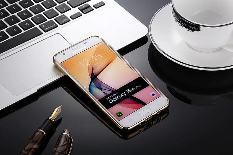 3679664581_1988886118