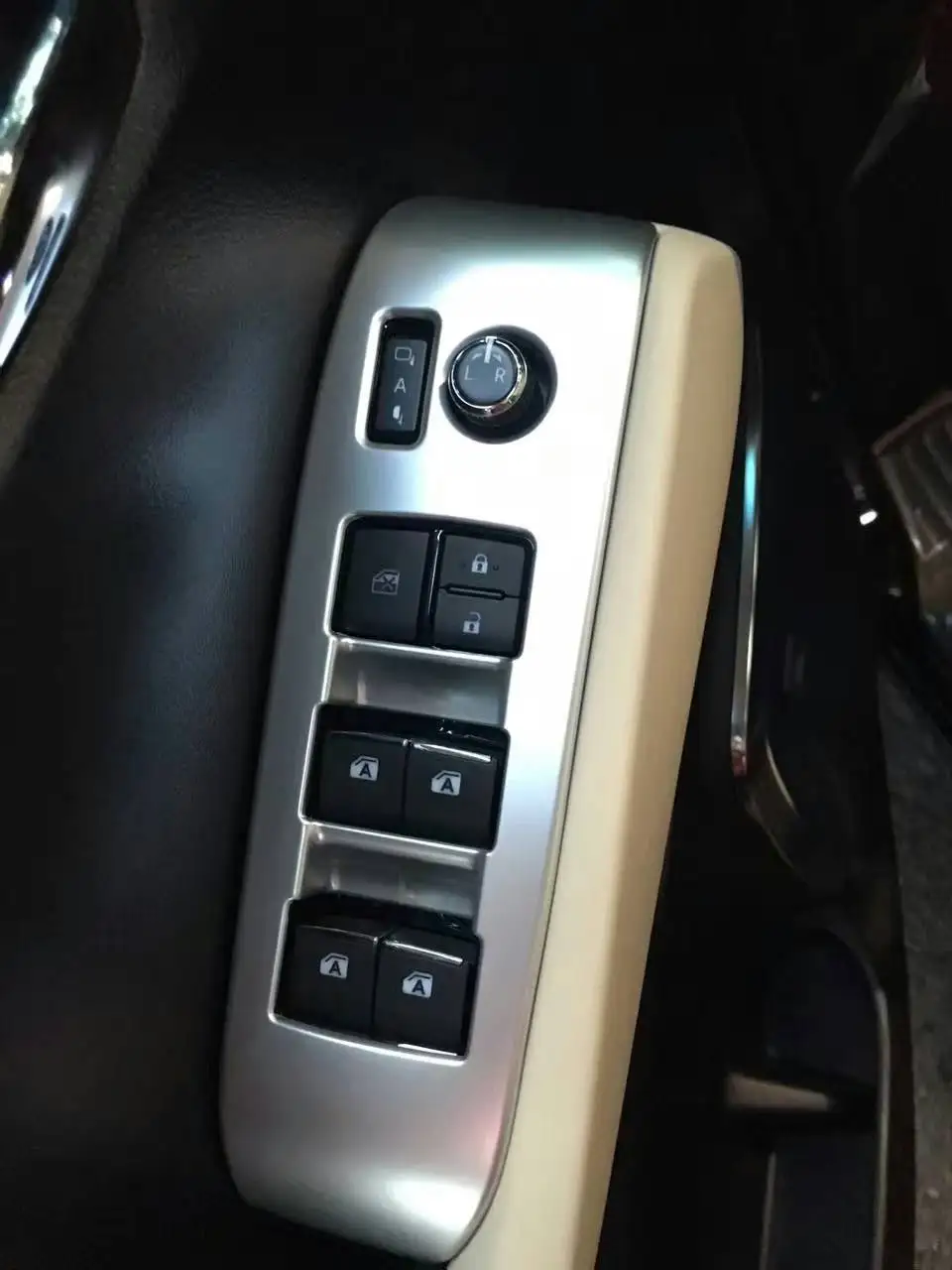 

Window Switch panel trim Silver Chromed color car interior accessories for Vellfire Alphard 2015