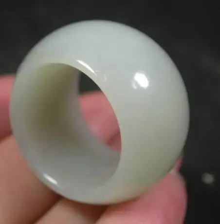 

Certified Chinese 100% Natural Hetian Nephrite Jade Ring