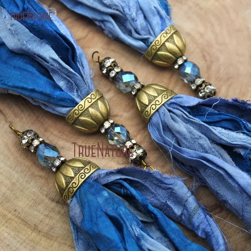 20171213-PM9150- Antique Bronze Blue Shades Sari Silk Tassel Pendant_1