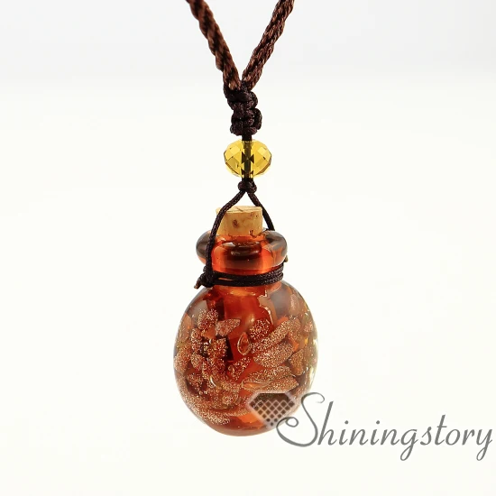 round glitter essential oil necklace 