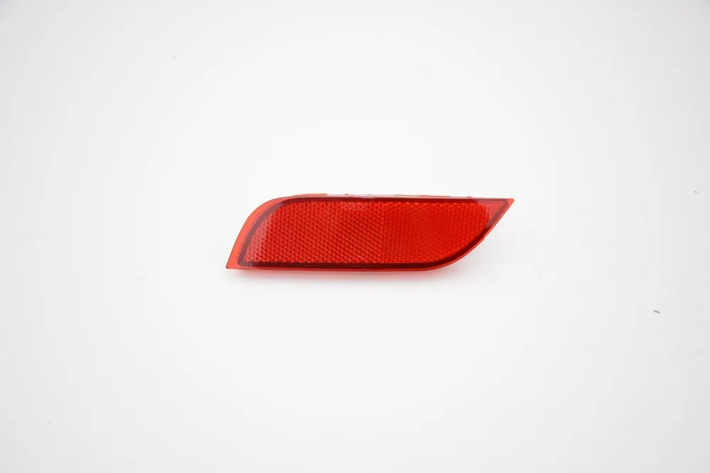 1 Pcs LH Red Lens Rear Bumper Reflex Reflector Light Lens Left Side for Subaru XV 2012 2014in