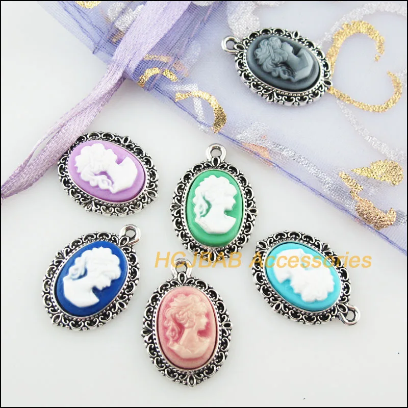 Рисунок 4 - подвески из искусственной смол