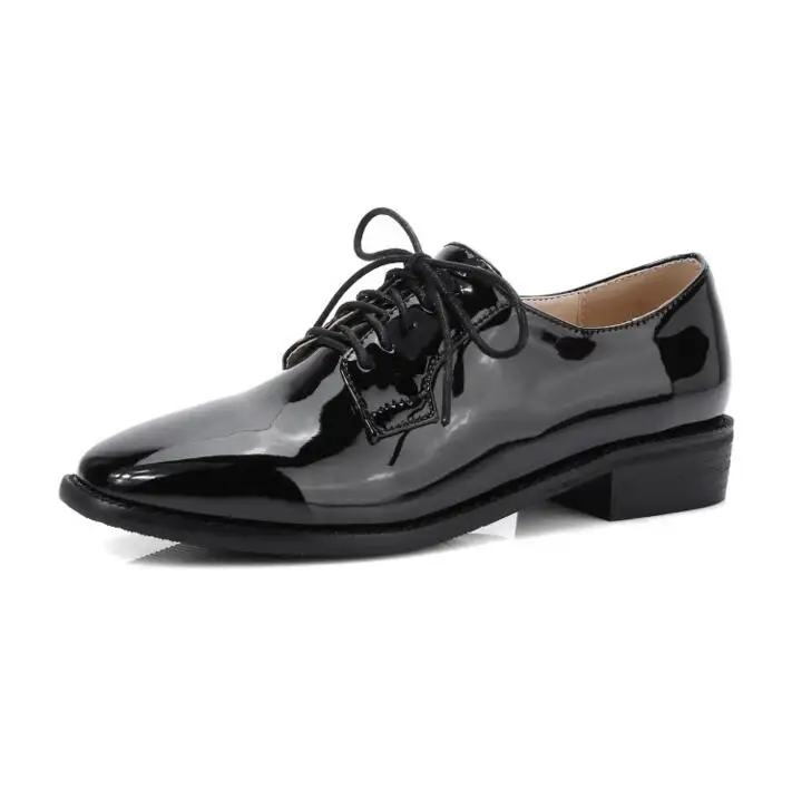 Новинка года; женские туфли-оксфорды из лакированной кожи с острым носком на шнуровке; модная женская повседневная обувь в британском стиле на низком каблуке; размеры 34-43 - Цвет: BLACK