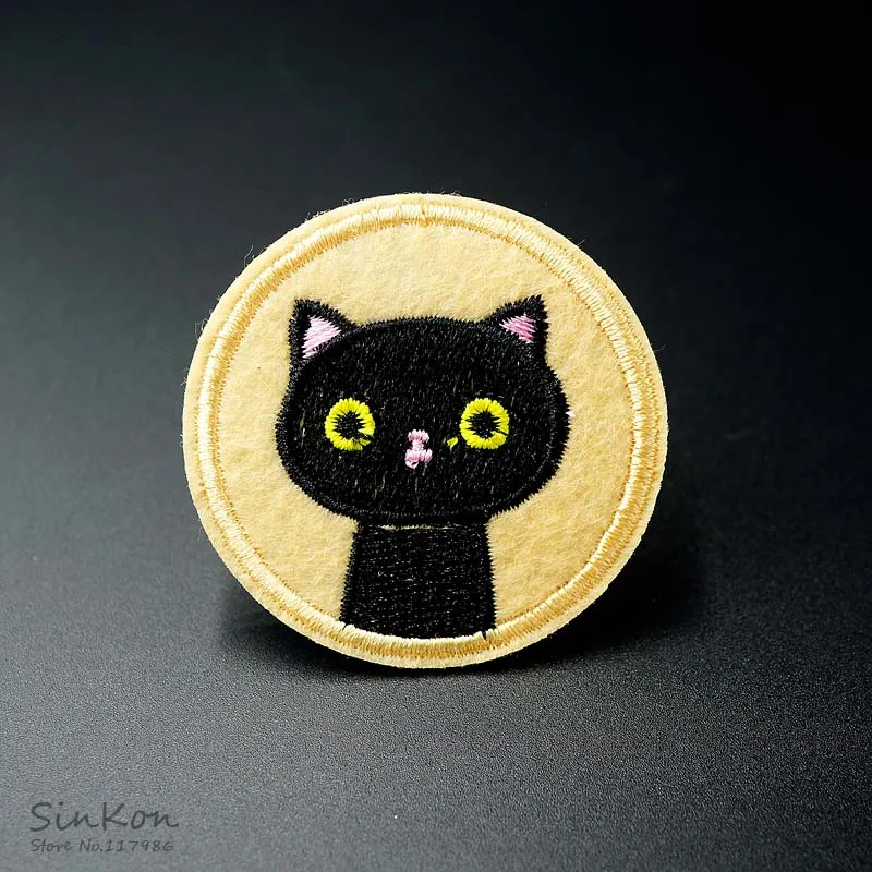 

Cat Size:5.0x5.0cm DIY Iron On Badges Patch Embroidered Applique Sewing Label Clothes Stickers Apparel Ornament Badge