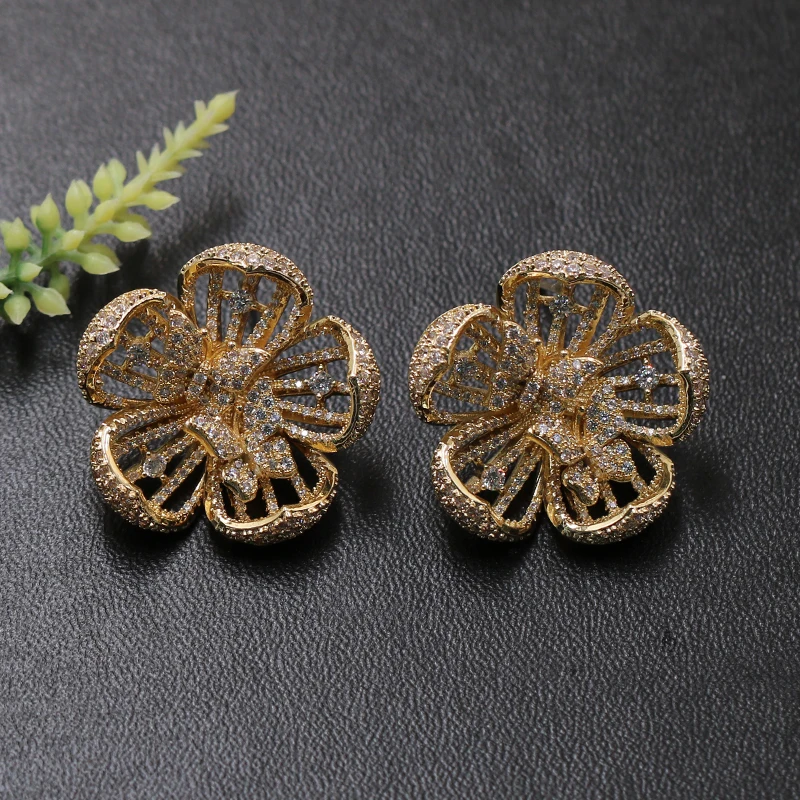 

Lanyika Fashion Jewelry Blooming Flower Lovely Bridal Earrings Stud Micro Pave Wedding Engagement Party Luxury Ear Best Gift