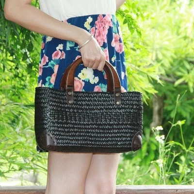 

2017 new Thai version of the natural sea seaweed package national wind woven bag retro wooden handle lady handbag