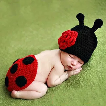 

Hand Crochet Ladybug Set Baby Photography Props Newborn Ladybug Hat and Cover Set Infant Animal Beanie Hats