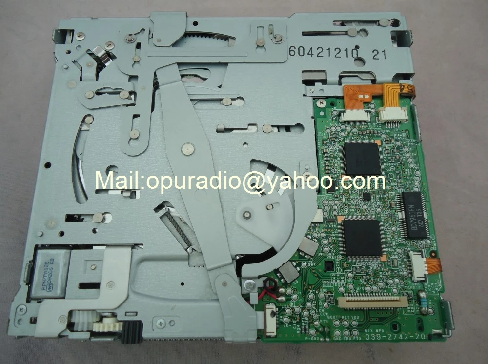 

Brand new Clarion 6 CD mechanism changer for Mustang F-150 car CD radio PC borad number 039-2742-20