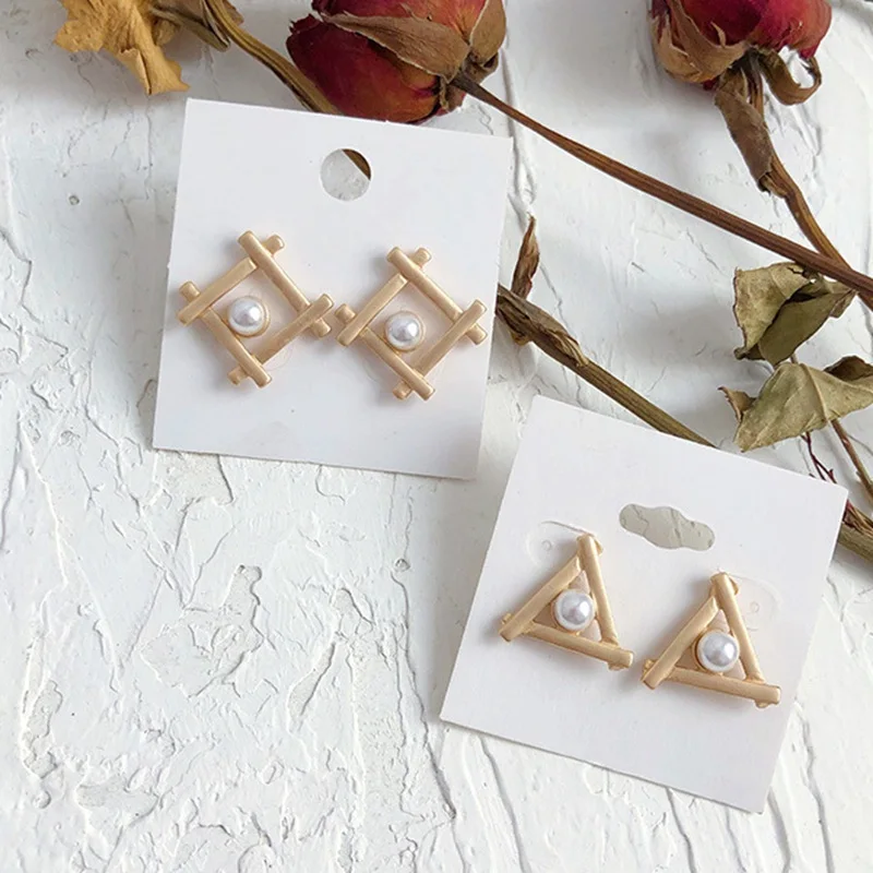 

MENGJIQIAO 2019 New Simulated Pearl Stud Earrings For Women Fashion Bijoux Geometric Matte Metal Square Boucle D'oreille Brincos